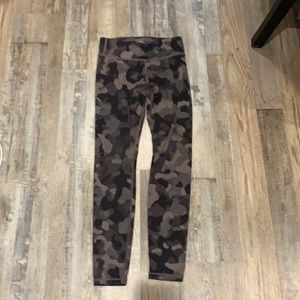 Camo black and gray athletic girl leggings